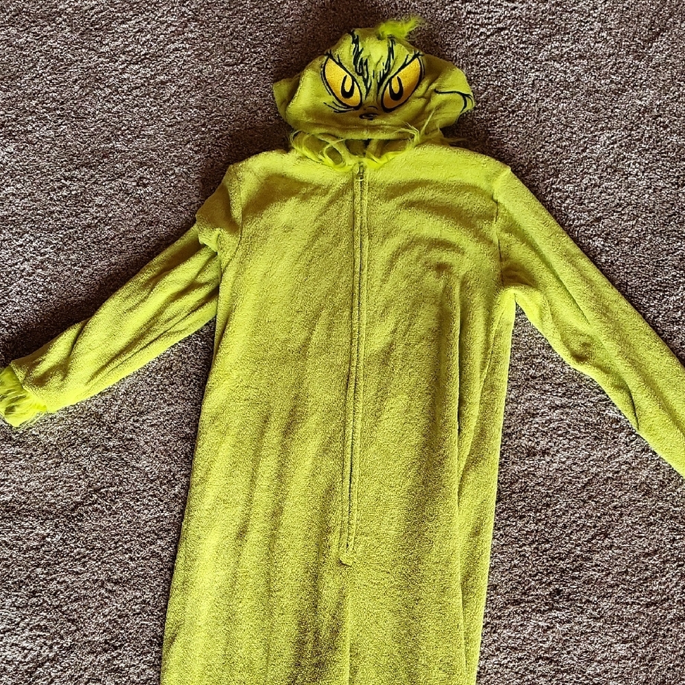 Older Kids Green Grinch Pajamas
